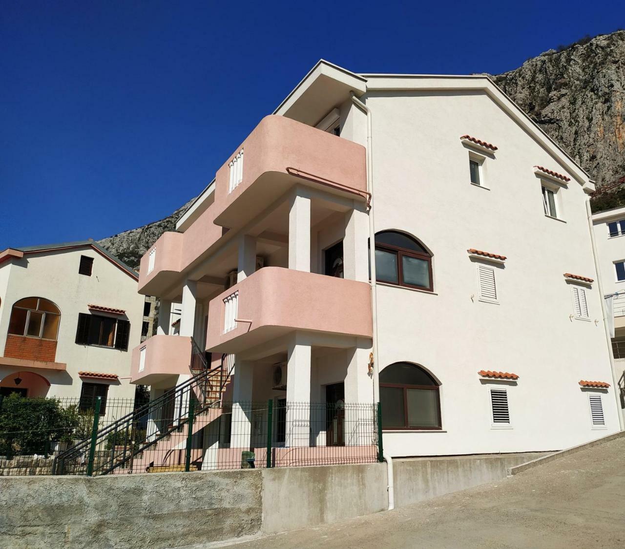 Apartments Dakovic M Котор Экстерьер фото