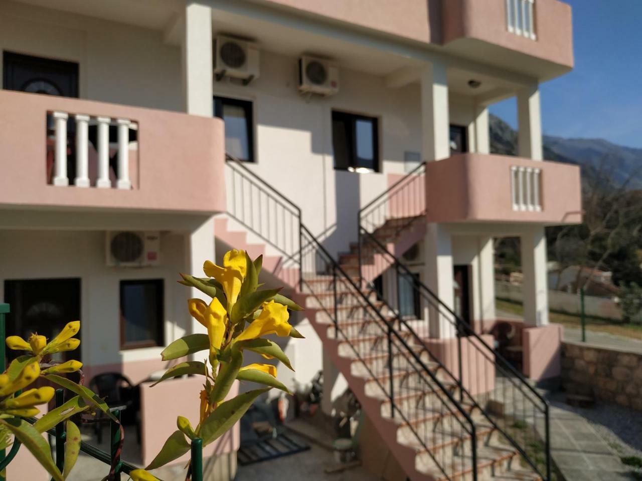 Apartments Dakovic M Котор Экстерьер фото